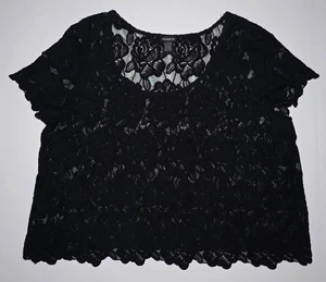 Torrid Womens Black Lace Short Sleeve Top with Floral Design Size 1 - Picture 1 of 11