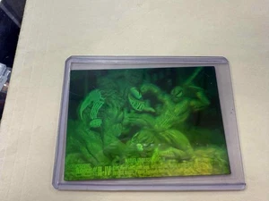 1993 Marvel Universe Series 4 SPIDER-MAN VS VENOM H-IV 3D Rare Hologram HOLO - Picture 1 of 2