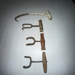 Vintage Or Antique Farming Hay Wool Bale Hooks Lot Of 4 Wooden Handled - Picture 1 of 15