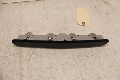 Chevrolet Camaro SS 2016-2024 OEM TERCERA LUZ DE FRENO LÁMPARA CONJUNTO OSCURO 84776576 Foto 1 de 4