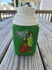 Termo vintage 1973 Scooby Doo peludo verde King Seeley 8 oz Hanna Barbera limpio - Imagen 1 de 5