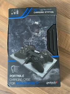 PlayStation 3 Portable Charging Station Case AC-1 Gioteck Slim Controller Charge - Imagen 1 de 3