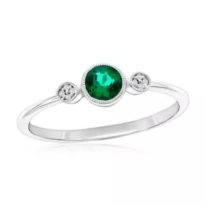 Anillo de plata de ley, esmeralda cultivada en laboratorio y diamantes naturales - Imagen 1 de 1