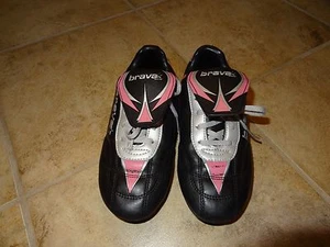GIRLS SIZE 2 BRAVA SOCCER CLEATS **BLACK, PINK, SILVER** - Picture 1 of 4