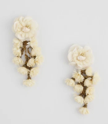 Pendientes Chico's sin caídas con flores y caracola Foto 1 de 2