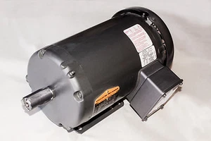 Baldor Electric Motor 2 HP 400v 50 Hz 14560 PH 3 2-547-60A-999-BA D90L - Picture 1 of 4