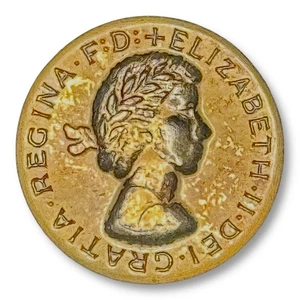 c.1950s Queen Elizabeth II Coin Design Brass Blazer Button 19mm British Uniform - Bild 1 von 2