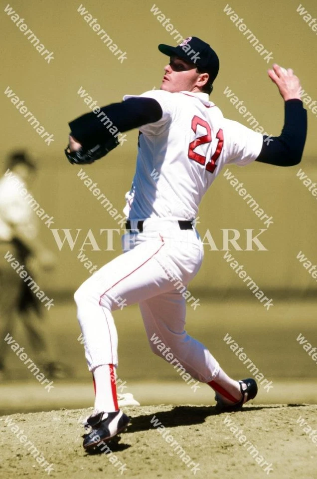 GB906 Roger Clemens Boston Red Sox 8x10 11x14 16x20 Photo - Image 1 of 1