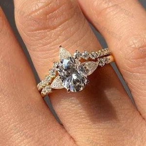 2 kt Ovalschliff VVS1 Moissanit Braut Set Verlobungsring 14 Karat Gelbgold plattiert - Bild 1 von 10