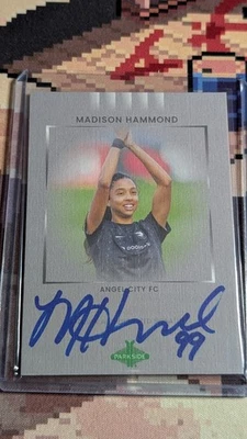 2022 Parkside Paramount NWSL Signature Series  Auto /25 Madison Hammond - Image 1 of 4