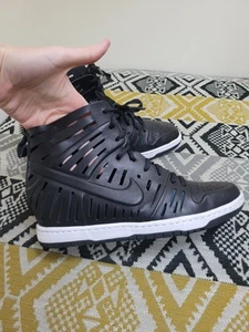 EUC Womens Nike Dunk Sky Hi 2.0 Joli Wedge Trainers Size 7.5 EU 41 Black White - Picture 1 of 19