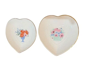 2 Stück Valentinstag Liebe Teller Süßigkeiten oder Schmuck Schale Blumenmuster Fine Bone China - Bild 1 von 6