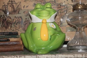 **CLEARANCE**Westland Giftware Frog Cookie Jar - Picture 1 of 2