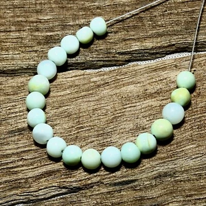 Cuentas redondas lisas de ópalo natural de 7,55 quilates piedras preciosas sueltas tamaño 4 mm 18 un. - Imagen 1 de 6