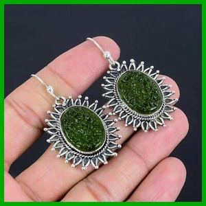 Orecchini pendenti goccia pietra preziosa moldavite ovale argento sterling regalo moglie gioielli - Foto 1 di 6