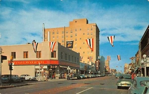 Woolworth Polk St. Looking North Vtg Cars Street Scene Amarillo,TX 1957 Postcard - Imagen 1 de 2