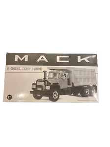 1/34 Bard Concrete Mack R-600 Dump Truck #28 First Gear 19-2936 Red Yellow 2002 - Picture 1 of 4