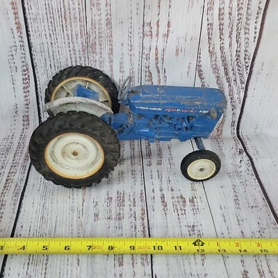 Ford 4000 Ertl 1/16 de colección con tractor frontal para piezas/reparación fundido a presión azul/blanco Foto 1 de 4