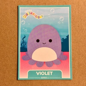 B1G1 ~ Squishmallow ~ Violet the Octopus ~ #67 ~ Carta da visita serie 1 ~ M/QUASI - Foto 1 di 2