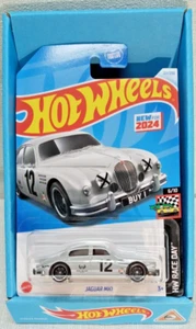 Hot Wheels Jaguar MK1 (1955) HRY80 HW Race Day - Picture 1 of 9