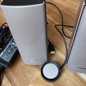 Bose Companion 20 PC Speakers Tested High Quality Sound Minor Wear - Afbeelding 1 van 7