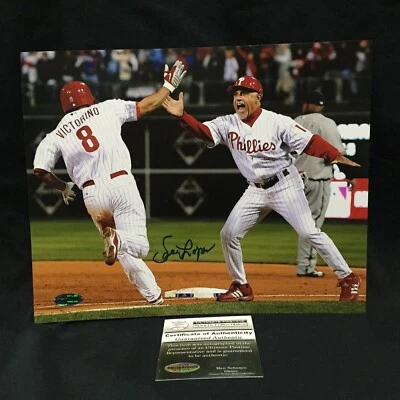 FOTO AUTOGRAFIADA FIRMADA POR DAVEY LOPES PHILLIES VICTORINO 8X10 CERTIFICADO DE AUTENTICIDAD UPSC 17246 Foto 1 de 3