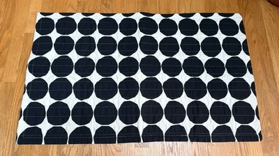 Marimekko Pienet Kivet Black White king Quilted Pillow Shams (2) Rare - Image 1 of 4