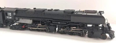 Athearn Genesis UP Challenger 3710 Oil DCC/Snd - Image 1 of 4