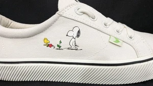 Cariuma Low Top OCA PEANUTS Snoopy Skateboard Off White Canvas Damen 9 / Herren 7,5* - Bild 1 von 11