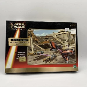 STAR WARS. 1999 Mos Espa Podrace Glow in the Dark Puzzle 200 Pieces Hasbro NIB - Picture 1 of 6