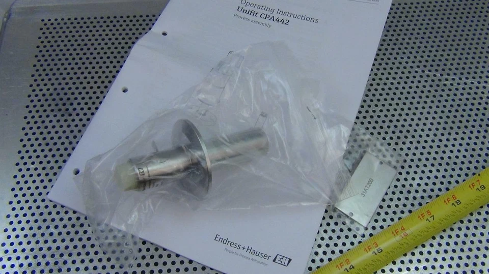 Endress+Hauser Unifit H CPA442 - CPA442-E1A1B11  - New in Box - Image 1 of 1