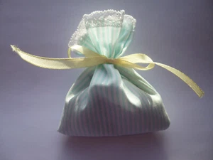 Duftsäckchen Lavendel NEU BW gestreift Spitze Provence Erholung Satinband gelb - Bild 1 von 1