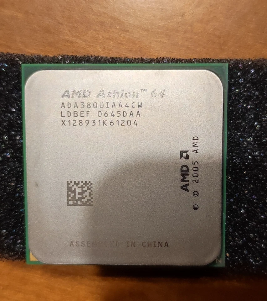 Processore Amd Athlon 64 3800+ Socket Am2 2,00ghz Cpu Tray Ada3800iaa4cn_ - Immagine 1 di 1