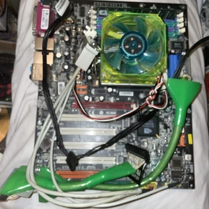 MSI K8N Neo4 Platinum/SLI, Socket 939, AMD (MS-7100-020) Motherboard - Picture 1 of 10