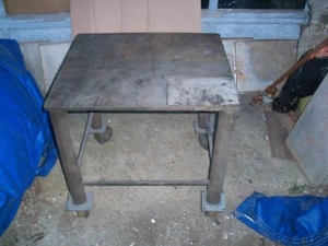 Heavy Duty Steel Top Wheeled Industrial Work Table 32" x 28" x32", Welding Table - Picture 1 of 6