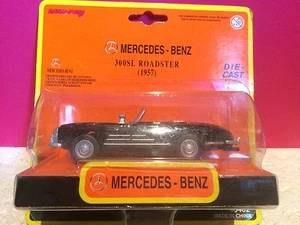 NEWRAY SUPERBE MERCEDES BENZ 300 SL ROADSTER 1957 NEUF SOUS BLISTER 1/43 I11 - Foto 1 di 3