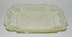 Indiana Glass LORAIN "Basket" Yellow Square Salad Plate - Picture 1 of 2