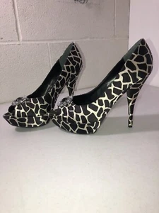 Charlotte Russe 5 Inch Heels Black And White Open Toe Size 8 - Picture 1 of 7