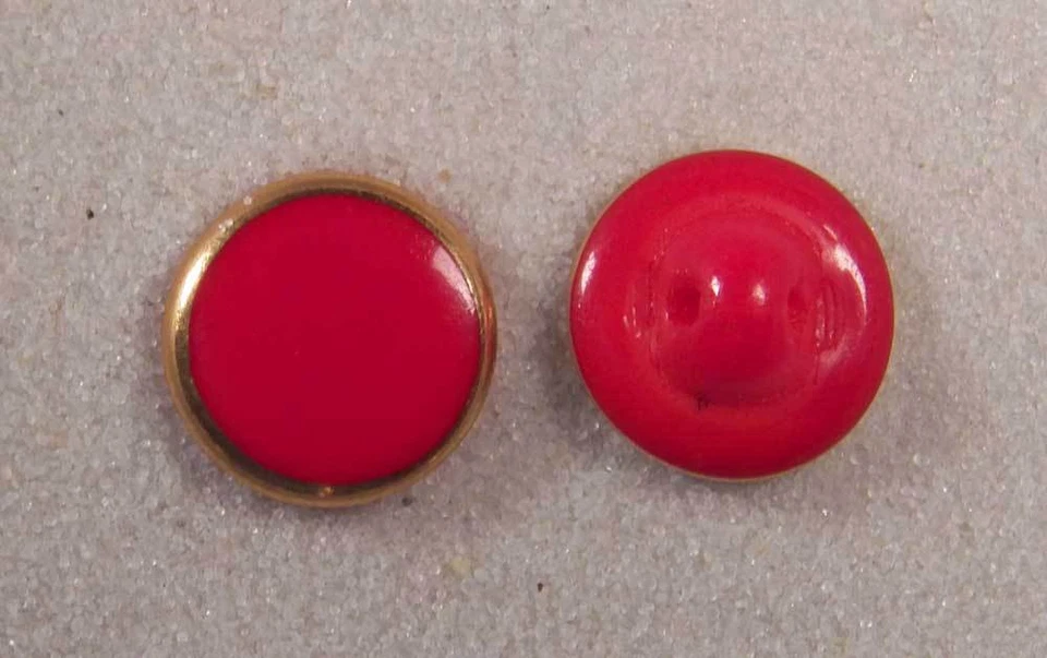 Button Set Opaque Glass Red Round Gold 1/2” 12mm 20L Czechia - Image 1 of 1