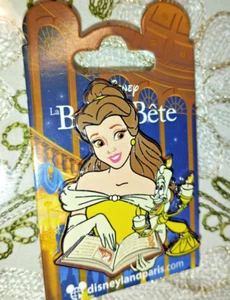 Pin Belle reading Lumiere Book Beauty & the Beast Disney L Paris Dlp Diciembre 2023 - Imagen 1 de 5