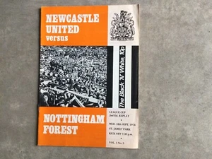 NEWCASTLE UTD v NOTTINGHAM FOREST 1974-75 League Cup 2nd Rd. Replay - Picture 1 of 1