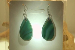16.5MM-18.5MM GREEN AGATE CHALCEDONY QUARTZ TEARDROP 316L DANGLING HOOK EARRINGS - Picture 1 of 10