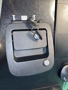 Wohnmobil Eingangstürschloss BP-12RV - 2-Pin Sicherheitsschloss für Wohnmobile & Sattelkupplungen - Bild 1 von 2