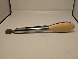 Crofton wood metal tongs oven toaster BBQ pinchers untinsel kitchen - Picture 1 of 9
