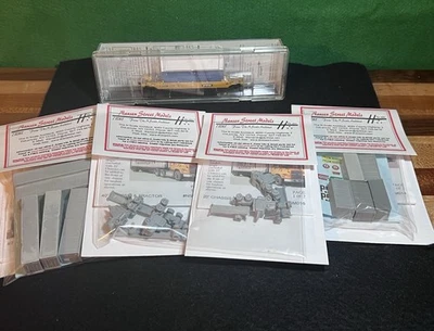 Z Scale Bundle: Gunderson Husky Stack Well Car+ 4 Nansen Street Z Scale Details - Image 1 of 4