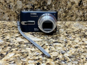 Cámara digital Panasonic Lumix DMC-TZ3 azul marino probada funcionando - Imagen 1 de 6