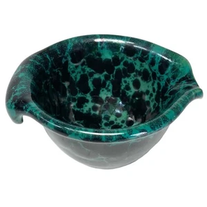 Bennington Potters Ceramic Pouring Bowl Black on Green Pottery 6 x 3.25 in 12 oz - Picture 1 of 11