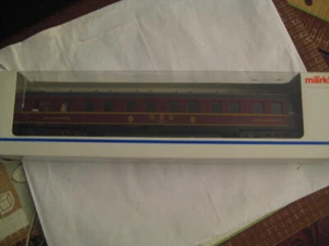 Marklin H0 43250 DSG Sleeping Car w/passengers, lighting kit & CCC in orig box - Picture 1 of 9