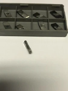 GIP 3.18-1.59 IC20 DOBLE EXTREMO RADIO COMPLETO RANURADO INSERTO 1/8" ANCHO - Imagen 1 de 1