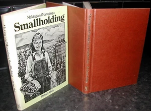 SMALLHOLDING Michael Allaby Making + Managing FARMING Crops LIVESTOCK Beekeeping - Picture 1 of 8